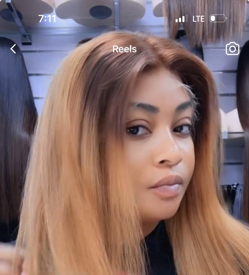 Dollar dark root blonde