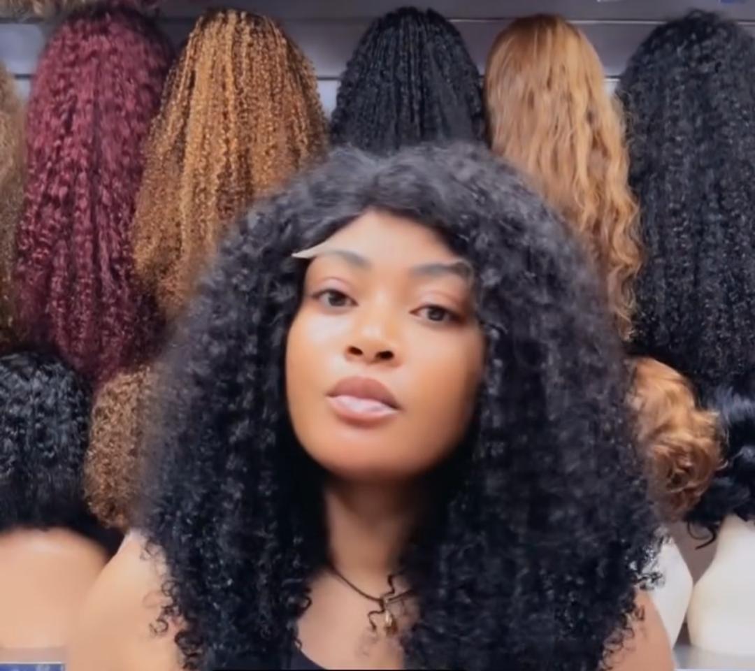 Dollar curly